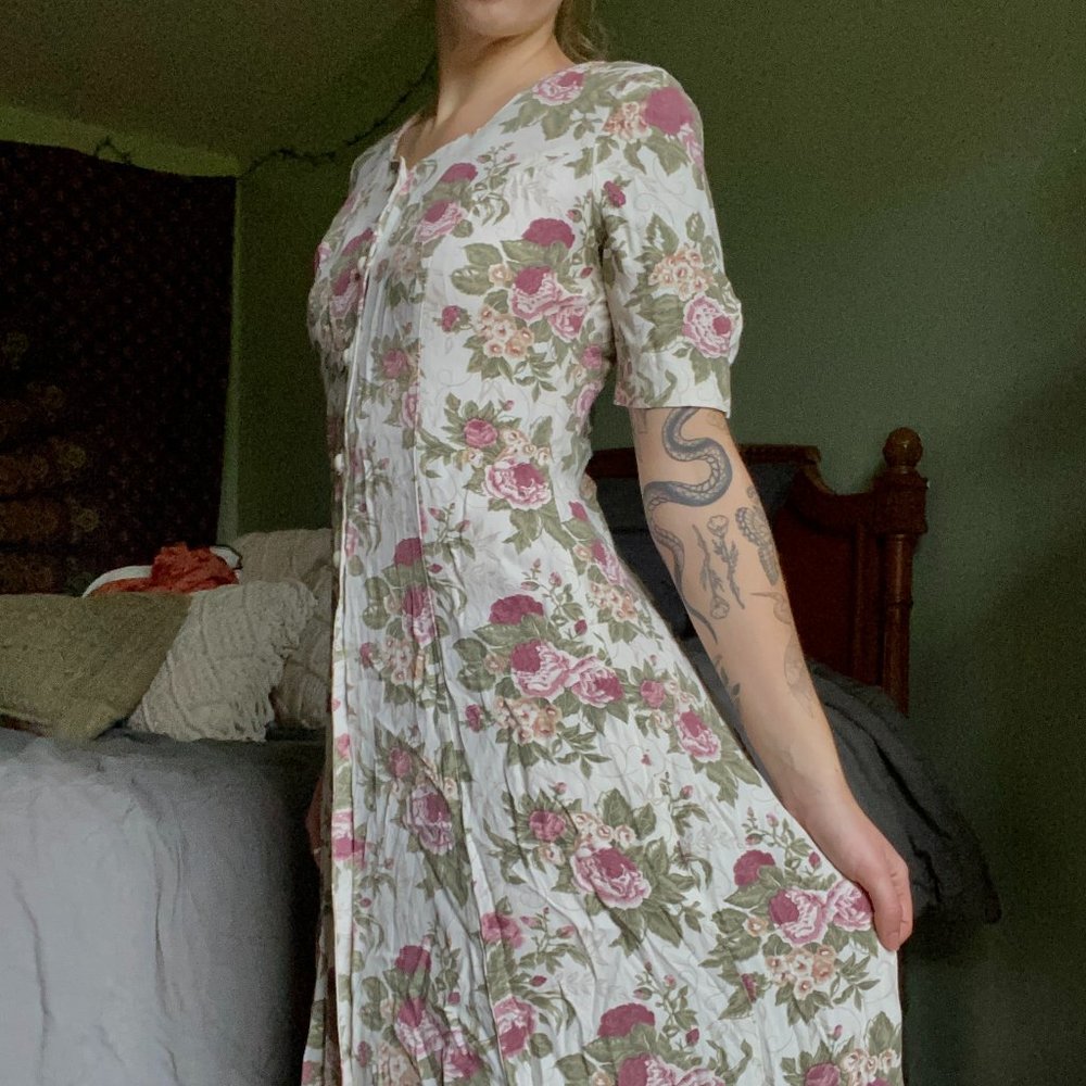 VINTAGE FLORAL PRAIRIE DRESS